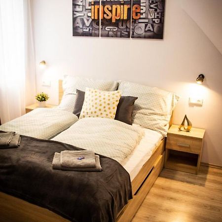 Loli Apartman Miskolc Eksteriør billede