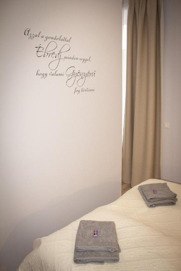 Loli Apartman Miskolc Eksteriør billede