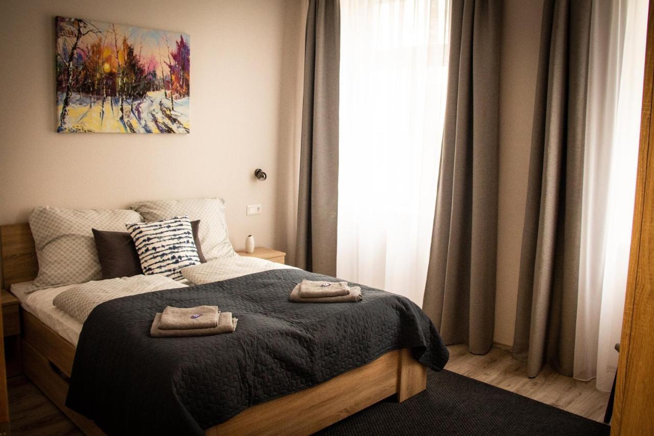 Loli Apartman Miskolc Eksteriør billede