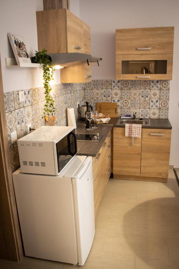 Loli Apartman Miskolc Eksteriør billede